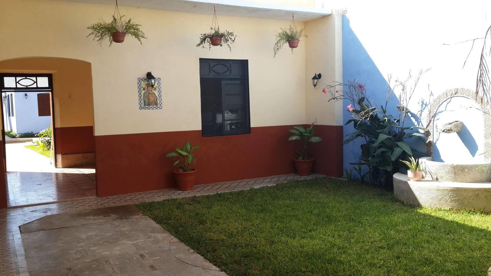 Hostal La Ermita Mérida Εξωτερικό φωτογραφία